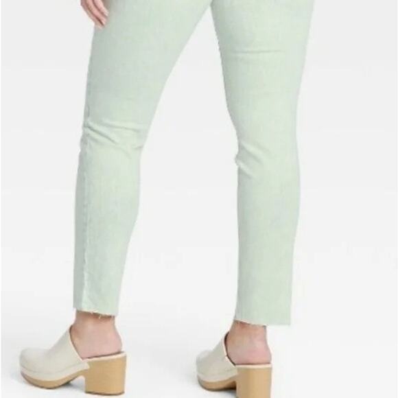 Universal Thread High-Rise Skinny Jeans Mint Green Acid Wash Raw Hem SZ 2X28" - Picture 15 of 15
